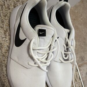 Women’s Nike Roshes size 8